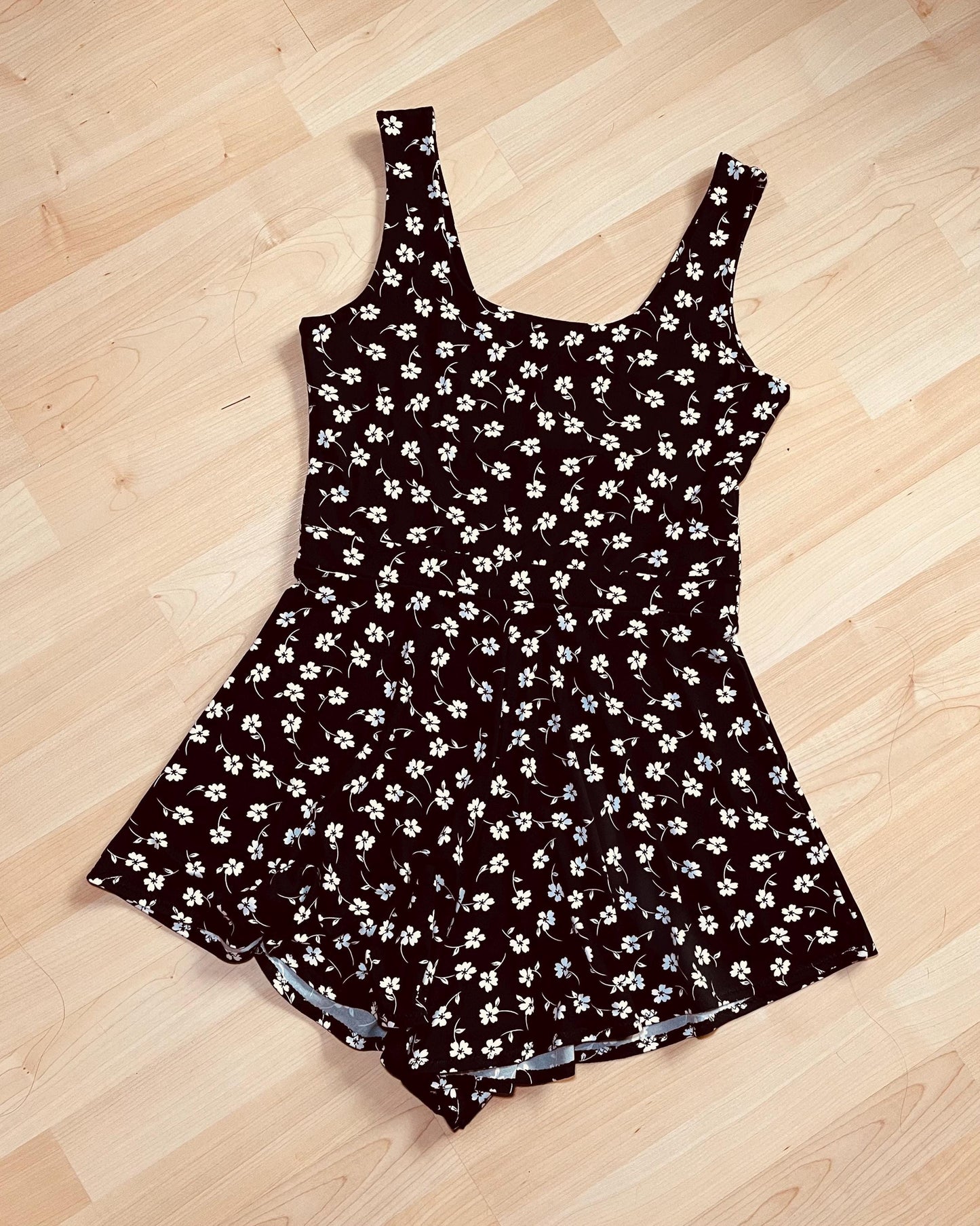 LET GO Romper
