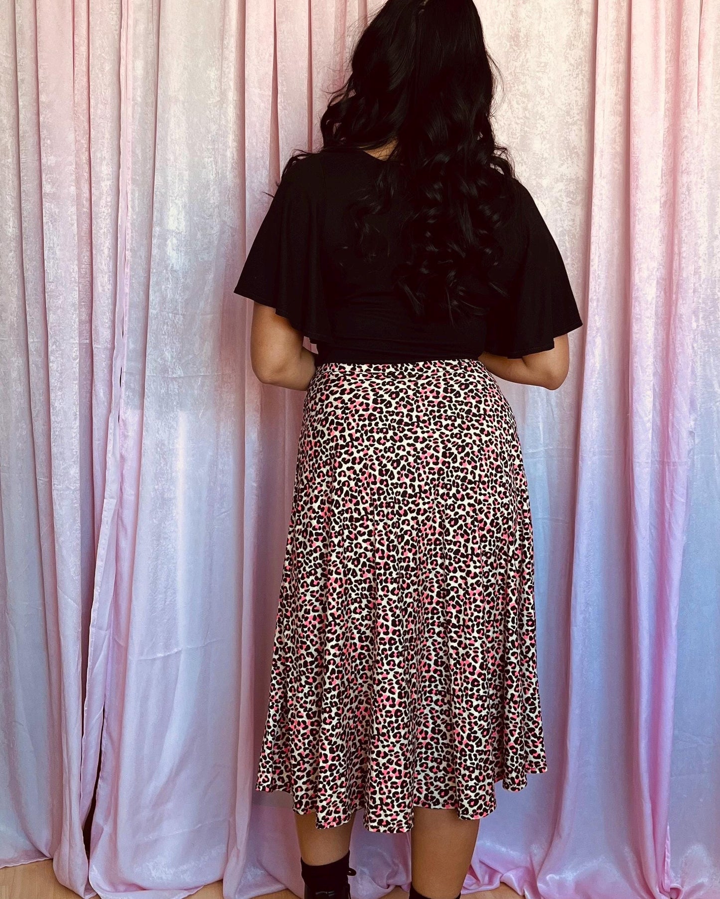 FLOW Midi Skirt
