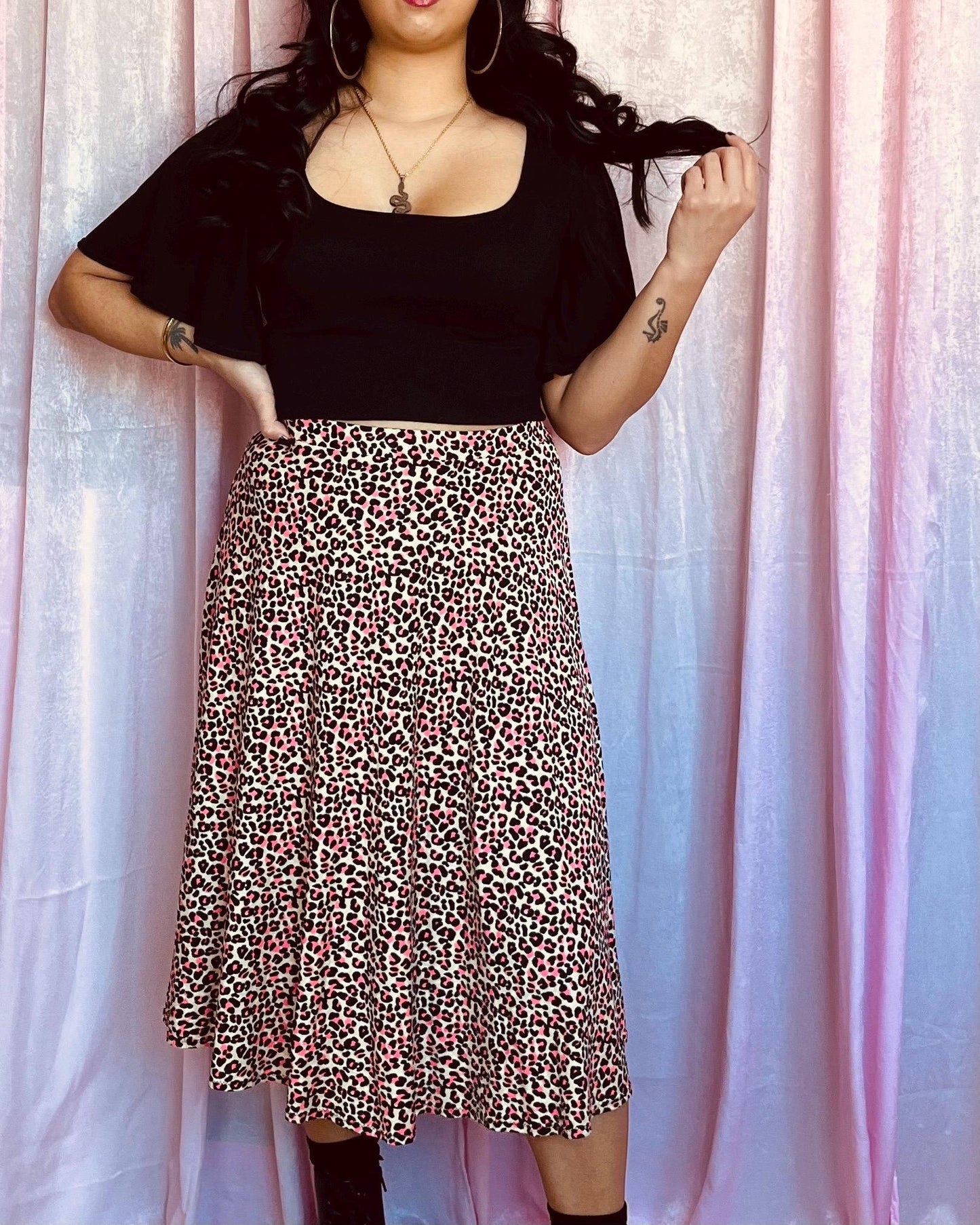 FLOW Midi Skirt